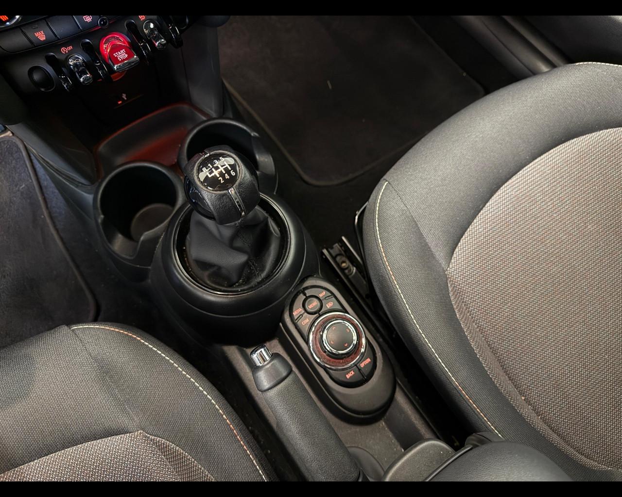 MINI Mini 4ª serie (F56) - Mini 1.5 Cooper Essential