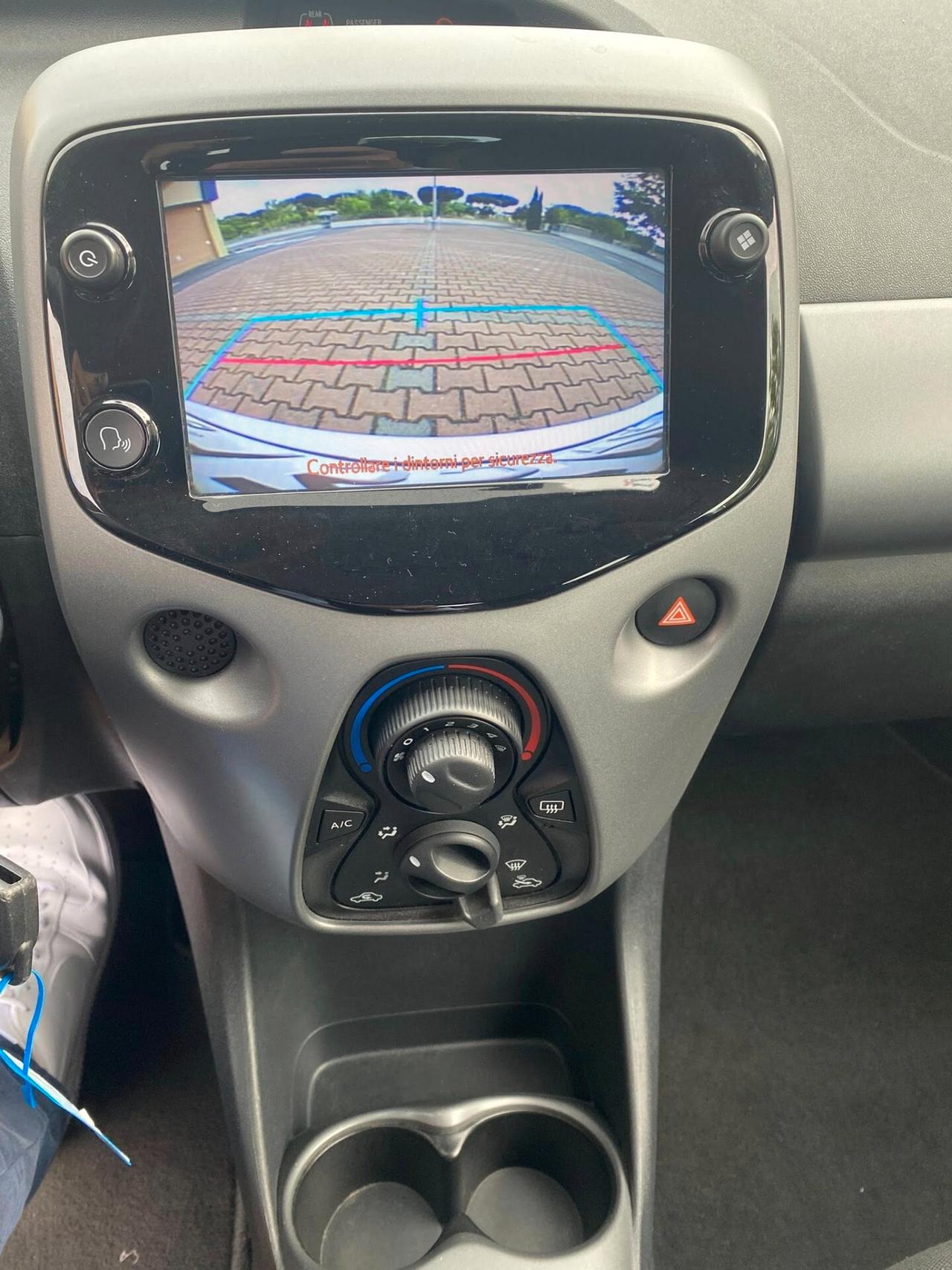 TOYOTA AYGO CAMBIO AUTOMATICO 5 P. 1.0