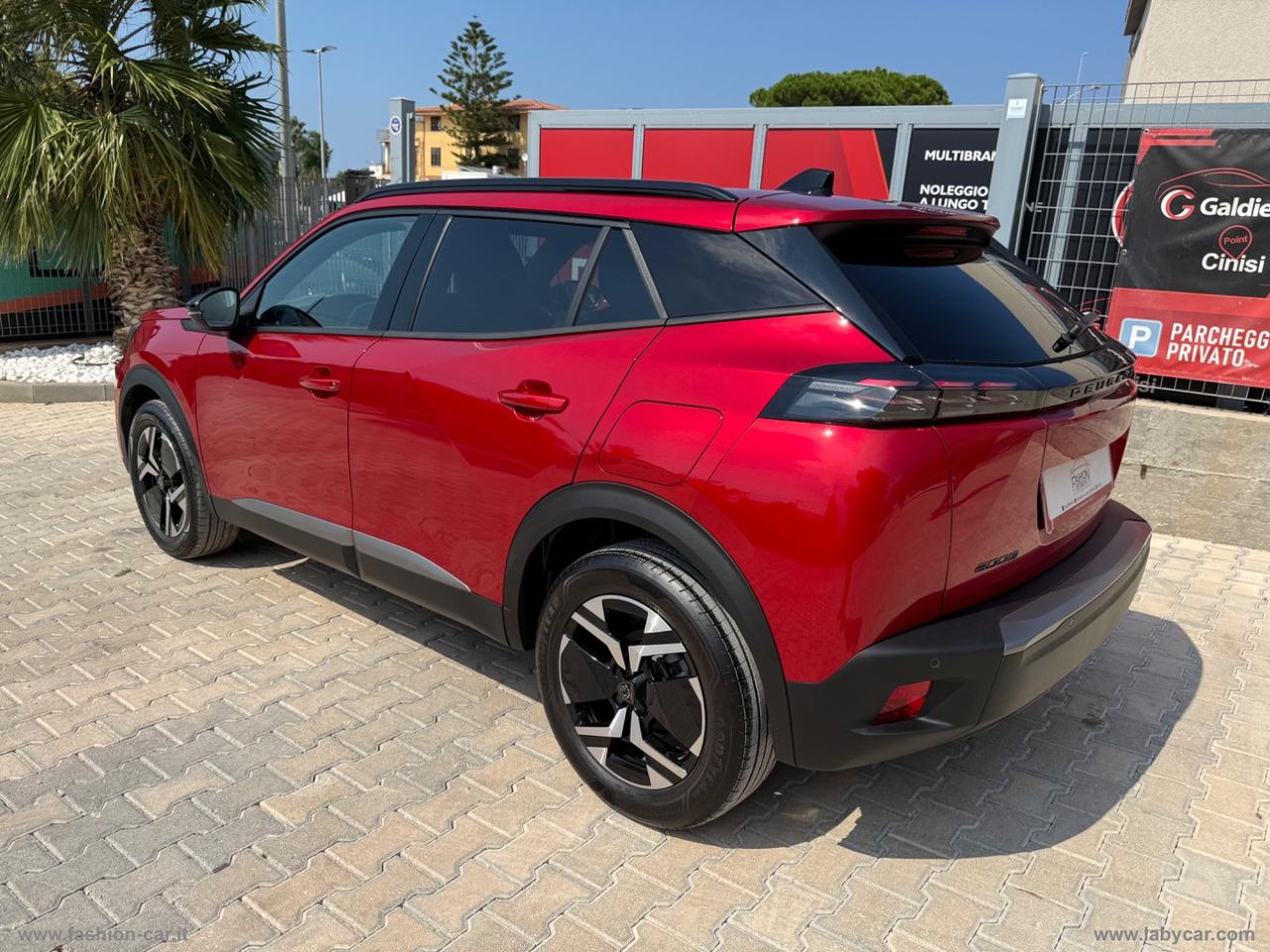 PEUGEOT 2008 PureTech 100 S&S Allure