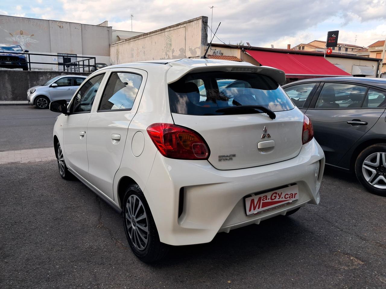 Mitsubishi Space Star 1.2 71 cv Invite SDA