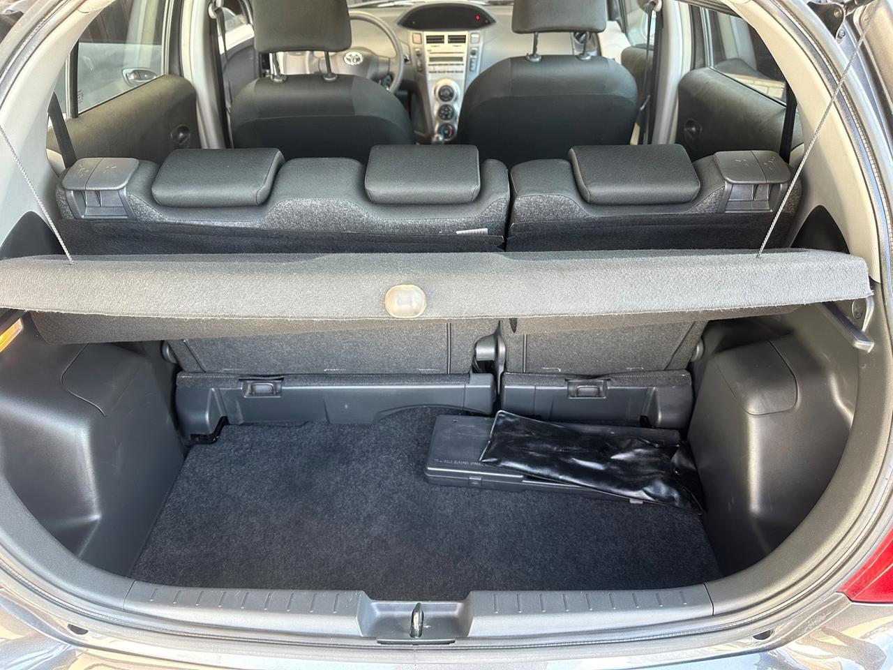 Toyota Yaris 1.0 5 porte Sol