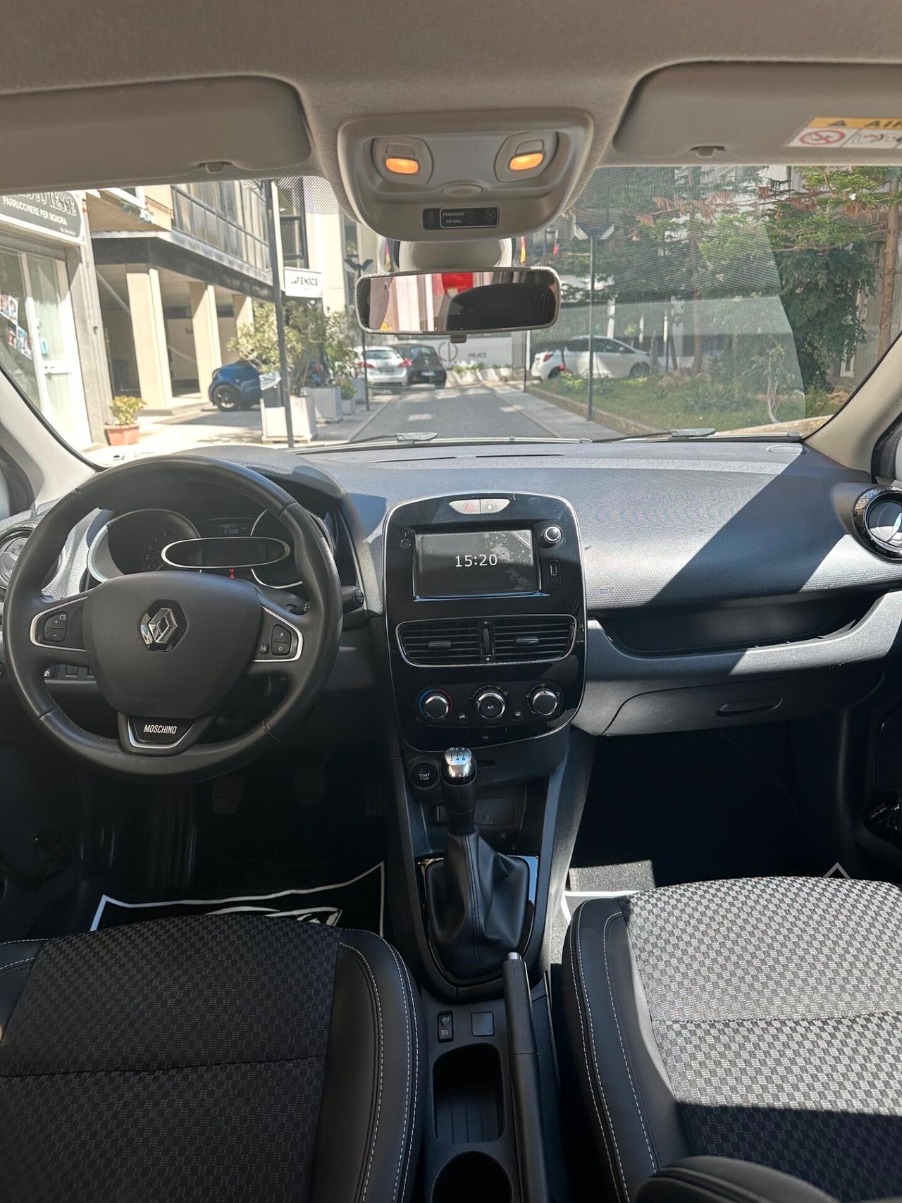 Renault Clio TCe 12V 90 CV GPL 5 porte Moschino Life