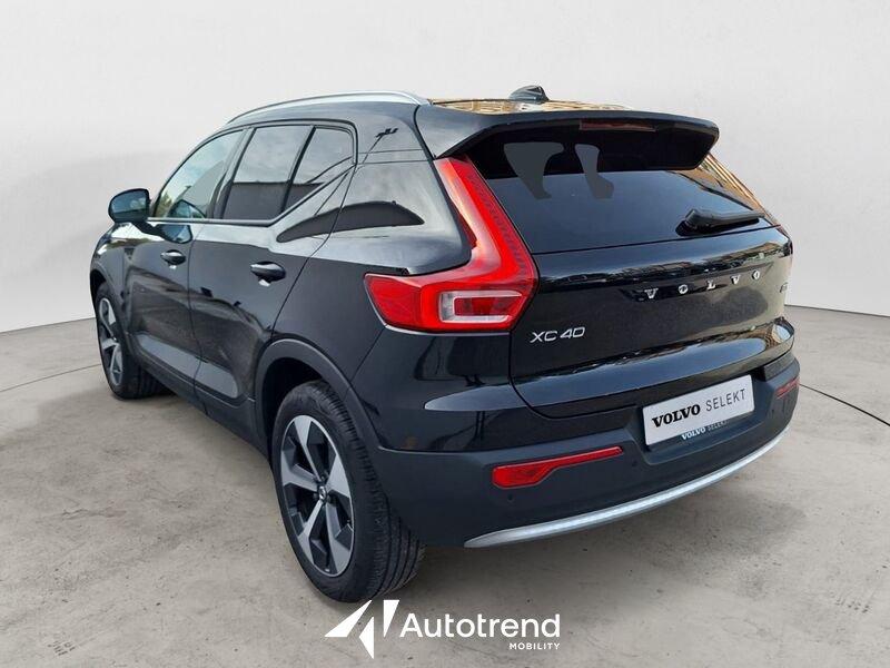 Volvo XC40 B3 163+14 CV Automatico LED Core
