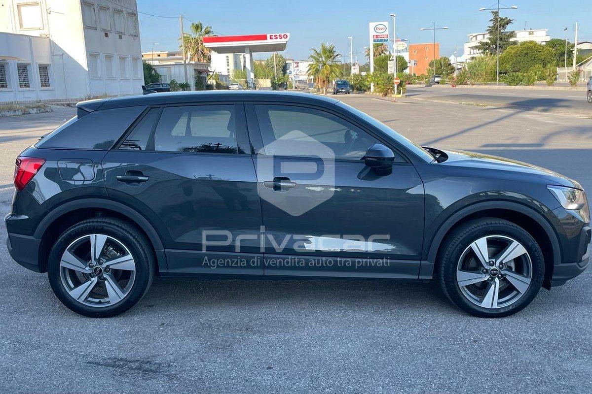 AUDI Q2 30 TDI S tronic Business Advanced
