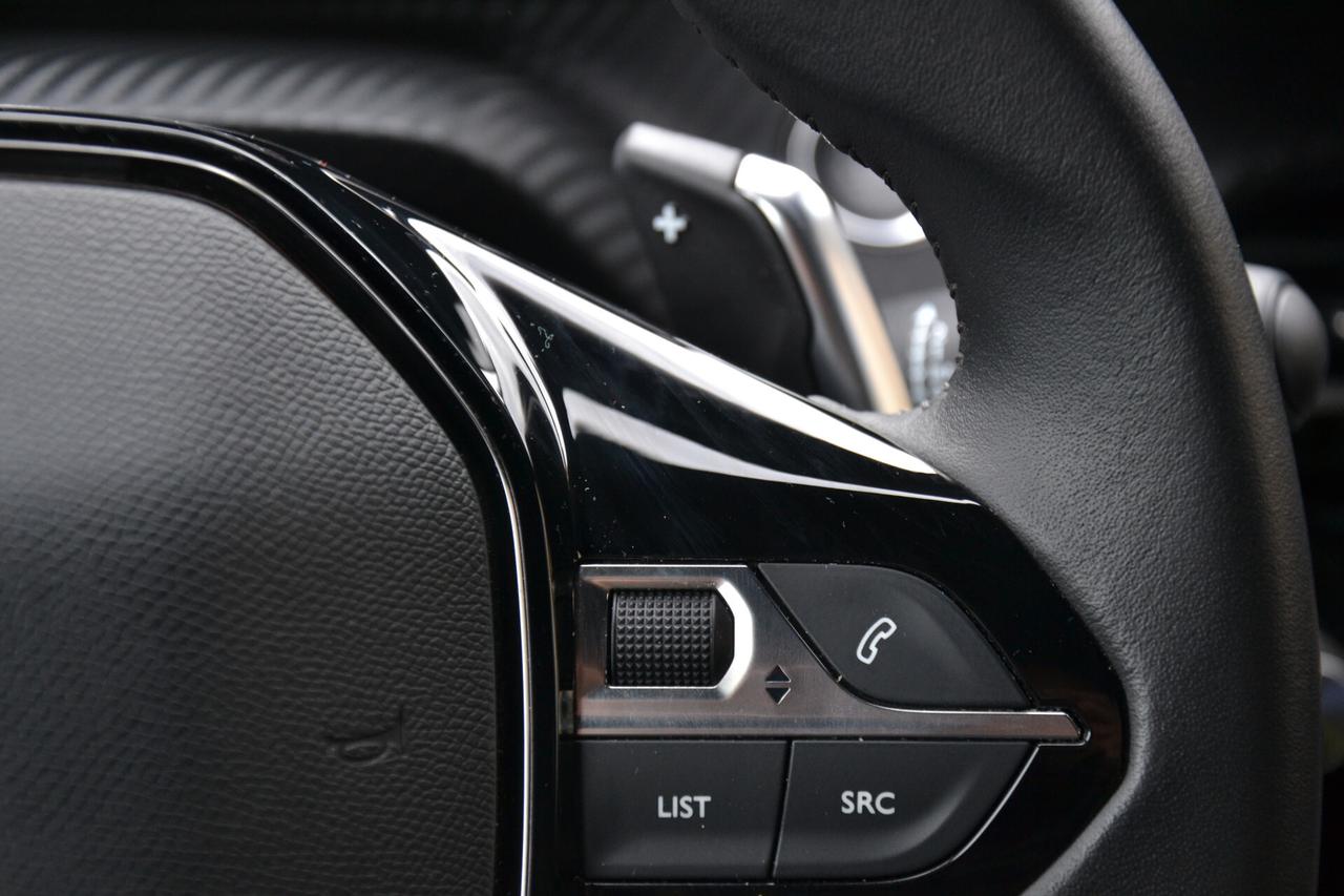 Peugeot 2008 1.5 HDi 130CV ALLURE AUTOM. **PREZZO REALE**