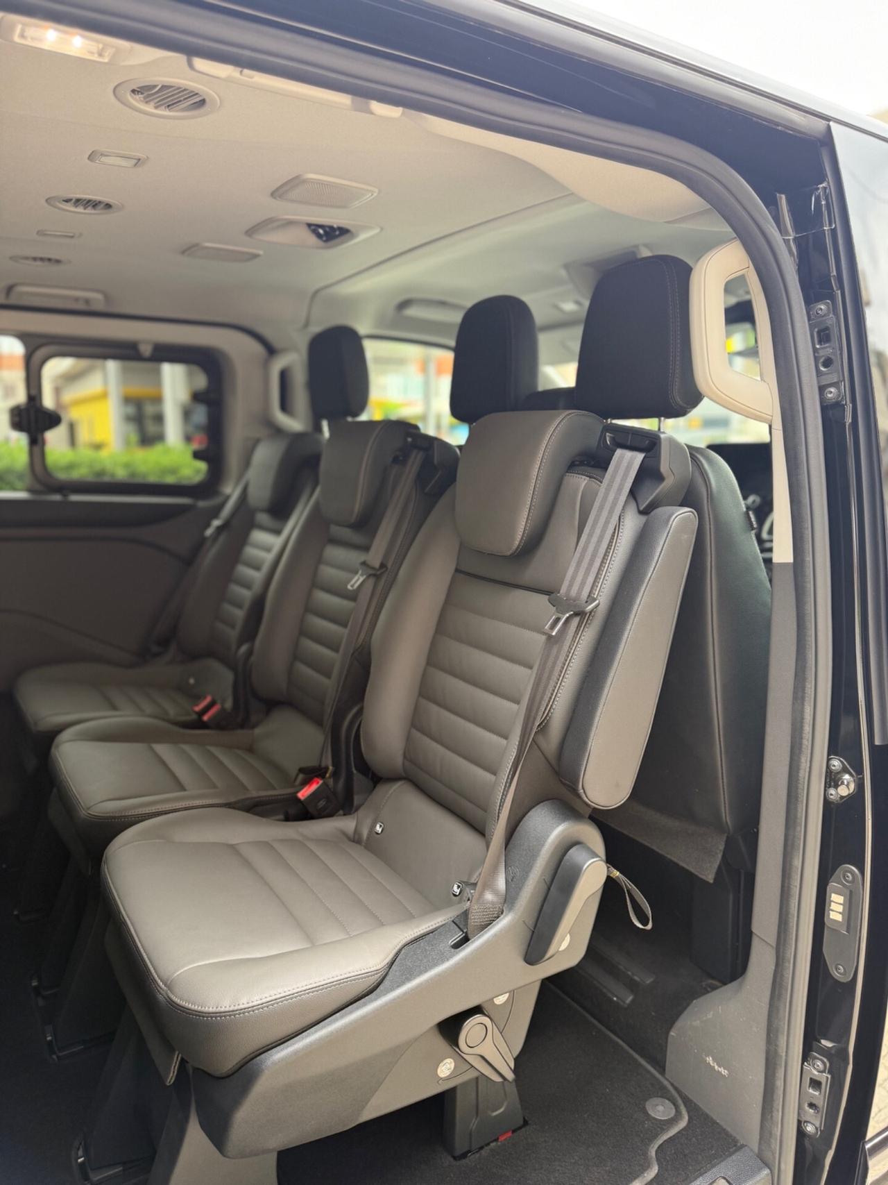 Ford Tourneo Custom 310 2.0 TDCi 170CV PL Titanium