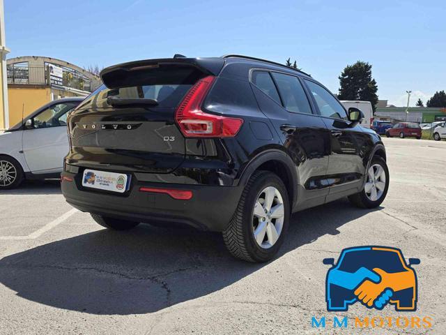 VOLVO XC40 D3