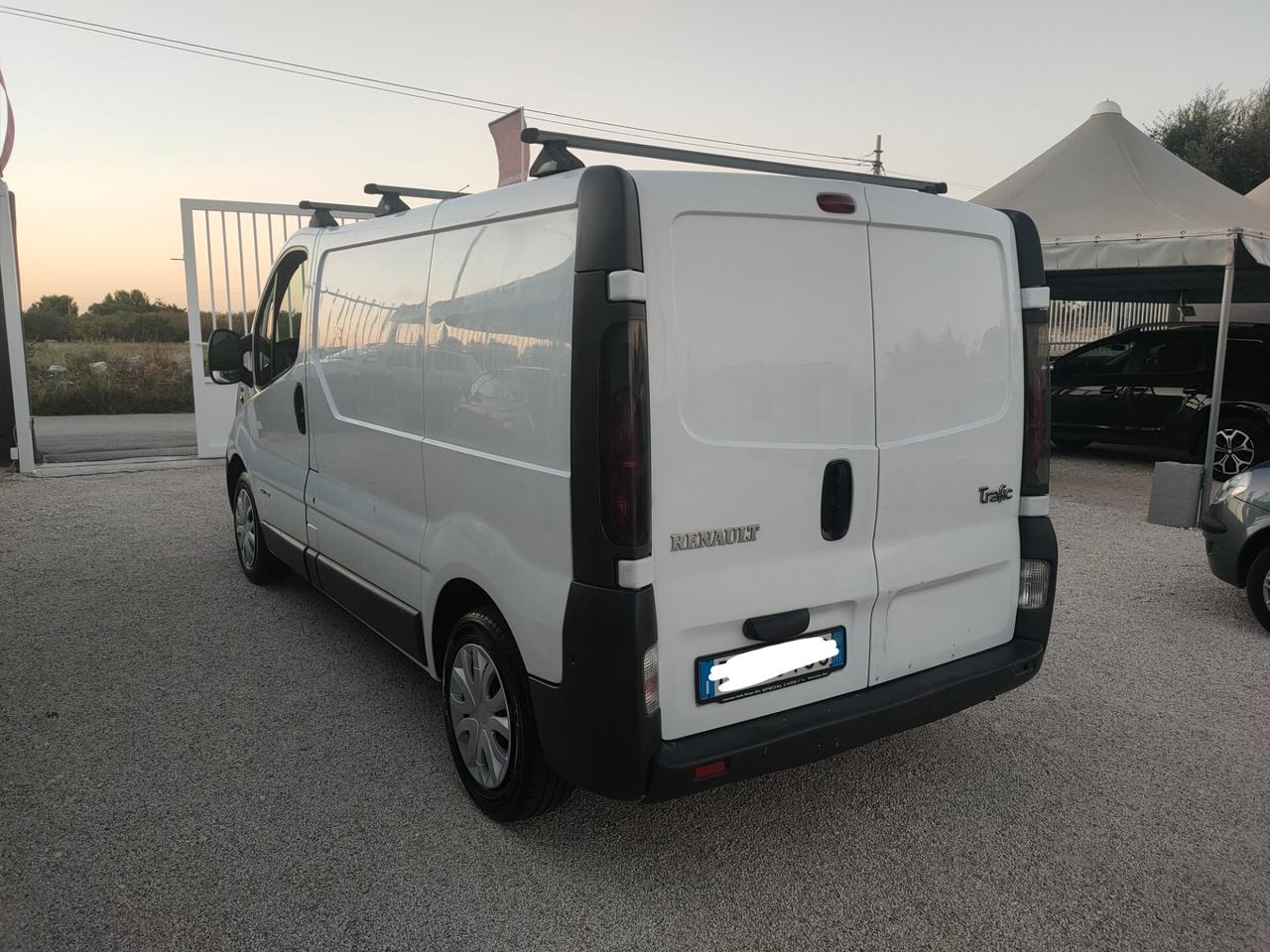 Renault Trafic T29 1.9 dCi/100 cv Cabinato Ice