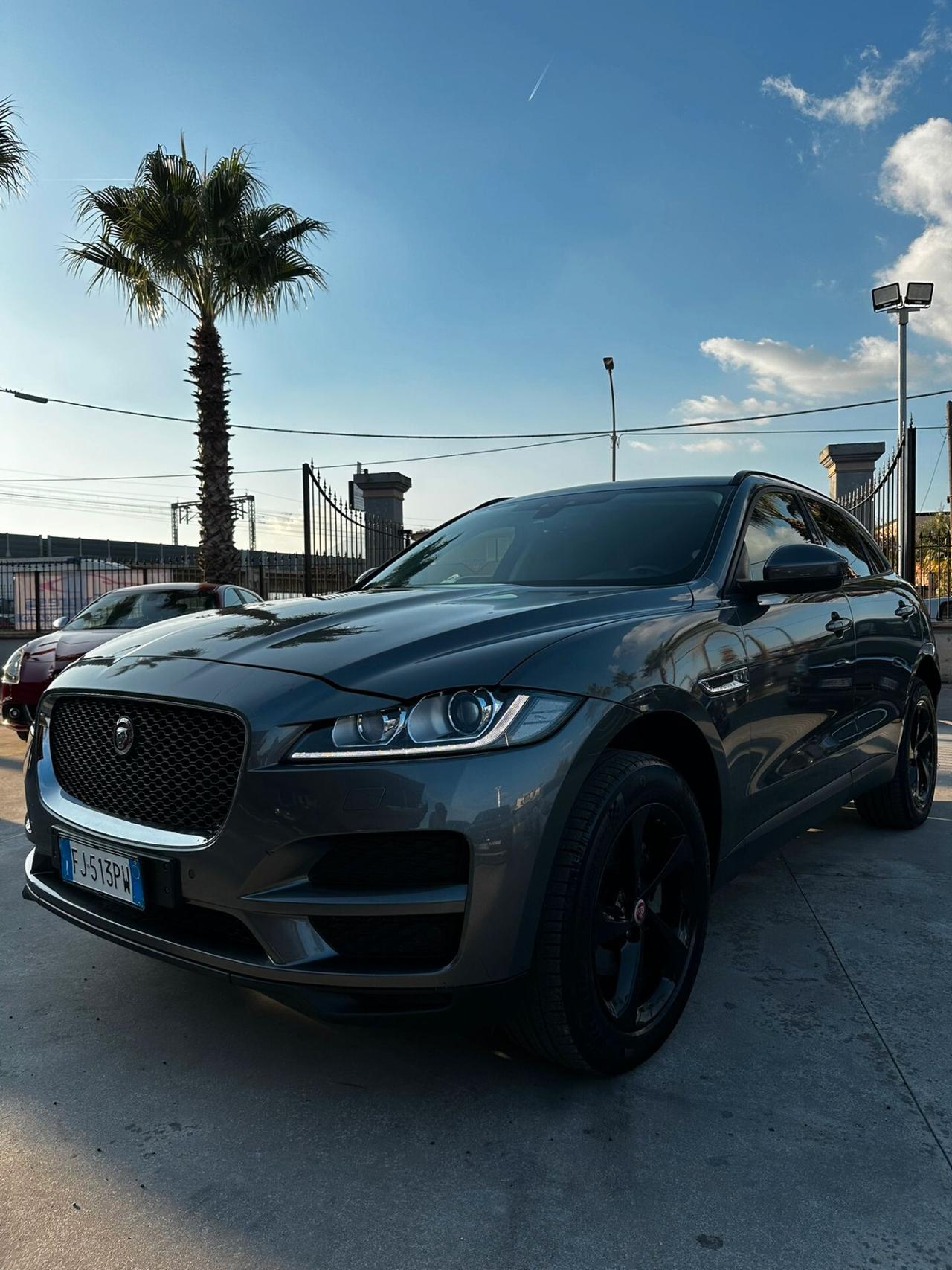 Jaguar F-Pace 2.0 D 180 CV AWD Portfolio