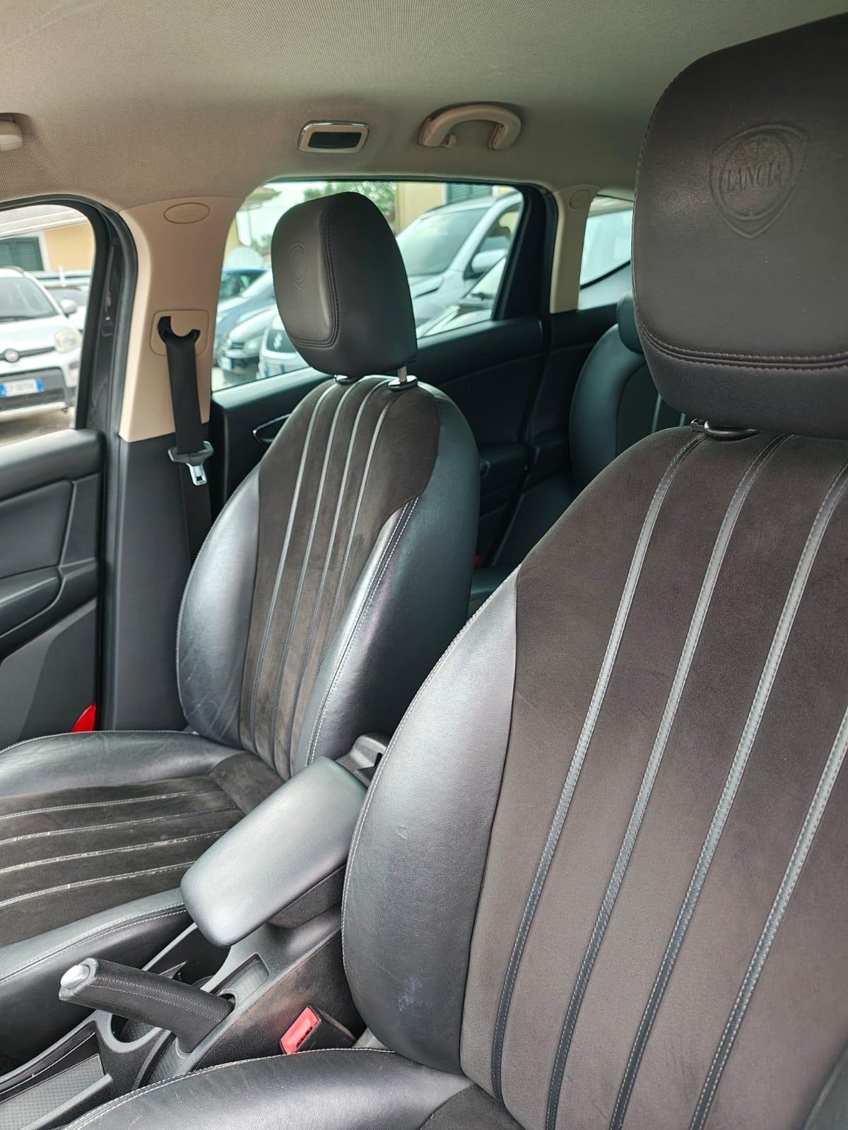 Lancia Delta 1.6 MJT cambio automatico garantita 12 mesi