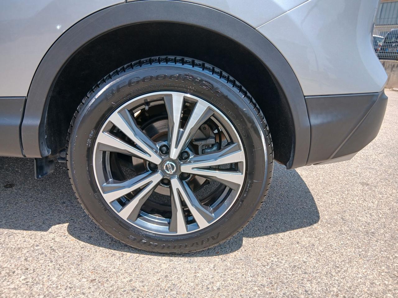 Nissan Qashqai 1.5 dCi N-Connecta