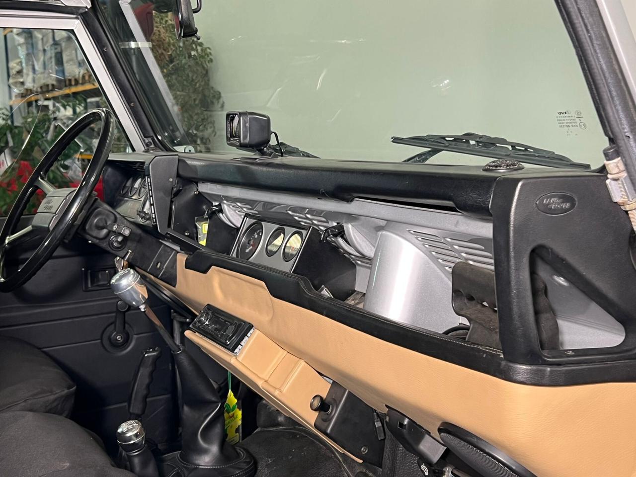 Land Rover Defender 90 diesel Hard-top