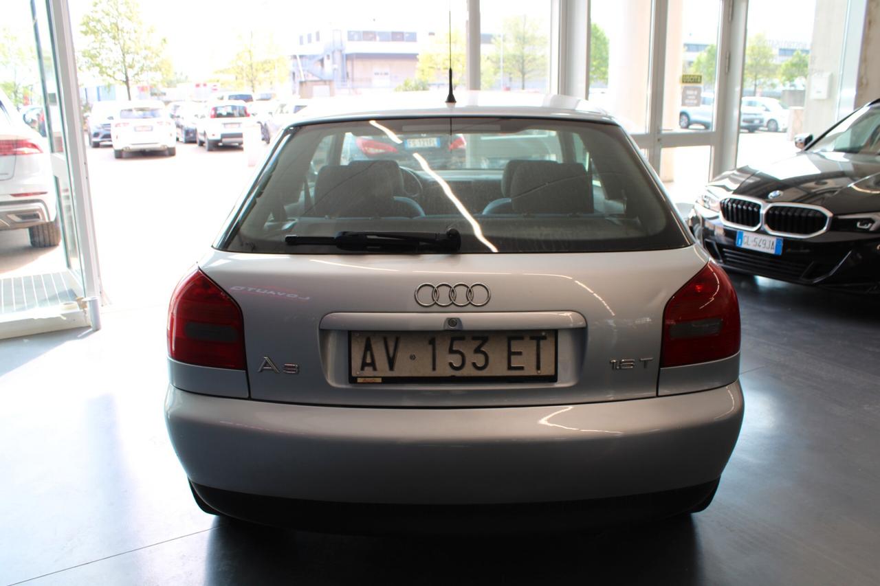Audi A3 1.8 turbo 20V cat 3p. Ambiente