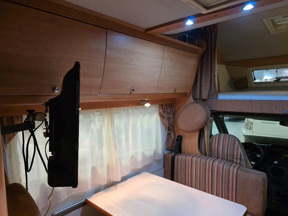 CAMPER LAIKA X 700