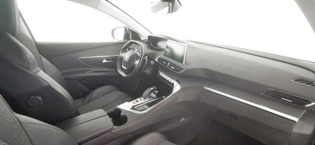 PEUGEOT 3008 Hybrid 225 e-EAT8 GT