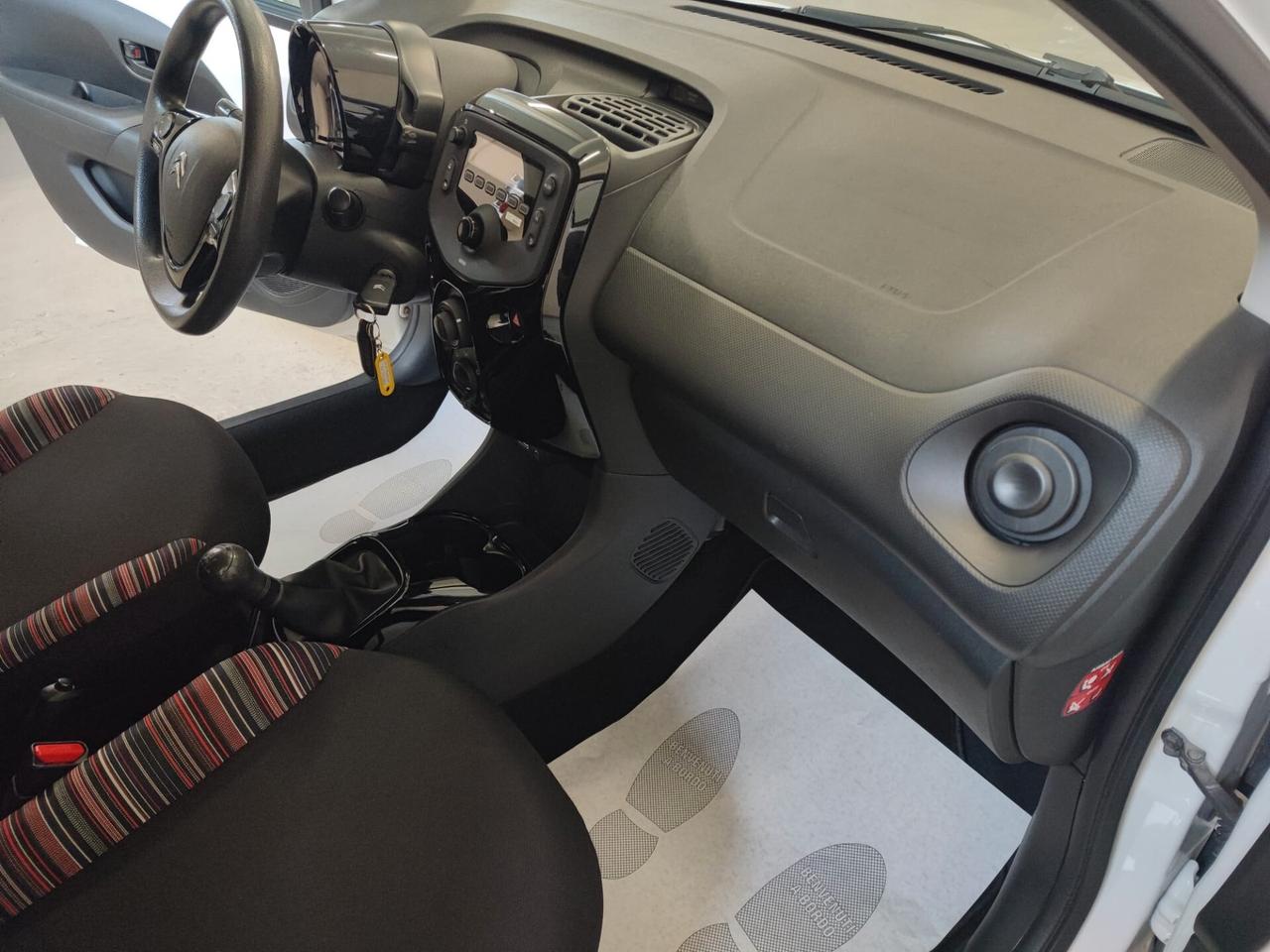 Citroen C1 VTi 72 S&S 5 porte Shine