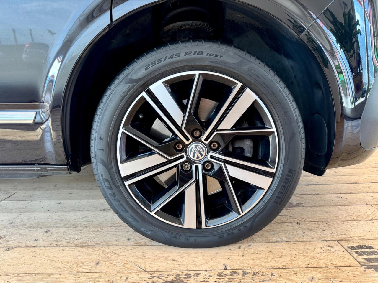 Volkswagen Multivan 2.0 TDI 199CV DSG 4Motion Highline