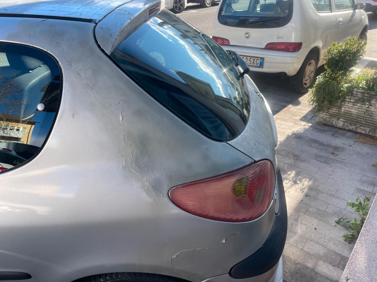 Peugeot 206 1.1 3p. XT