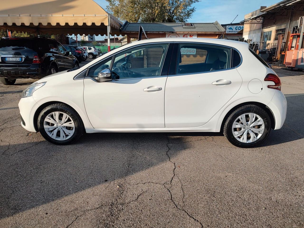 Peugeot 208 PureTech 82 5p. GPL Allure, BENZINA\GPL, OK NEOPATENTATI, GARANZIA L.12 MESI