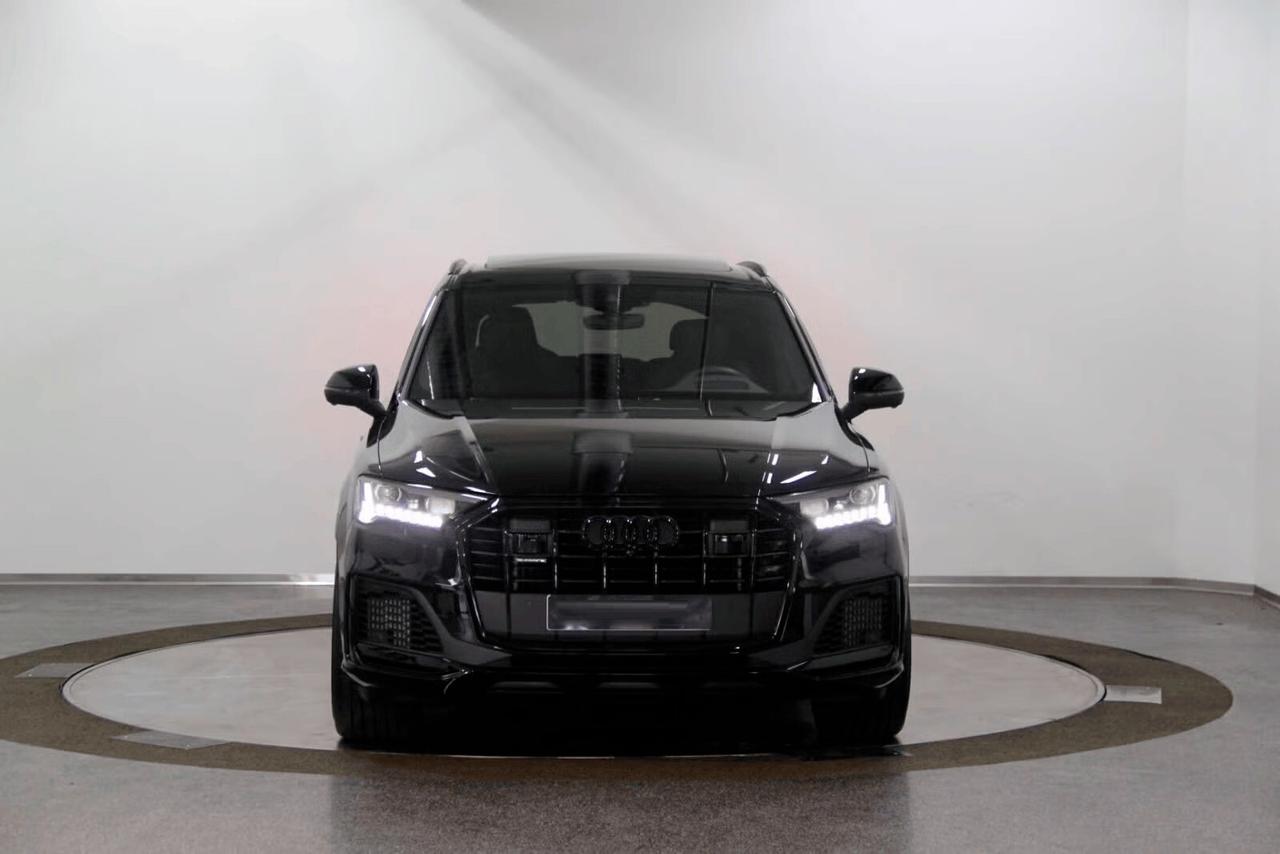 Audi Q7 60 TFSIe quattro S line