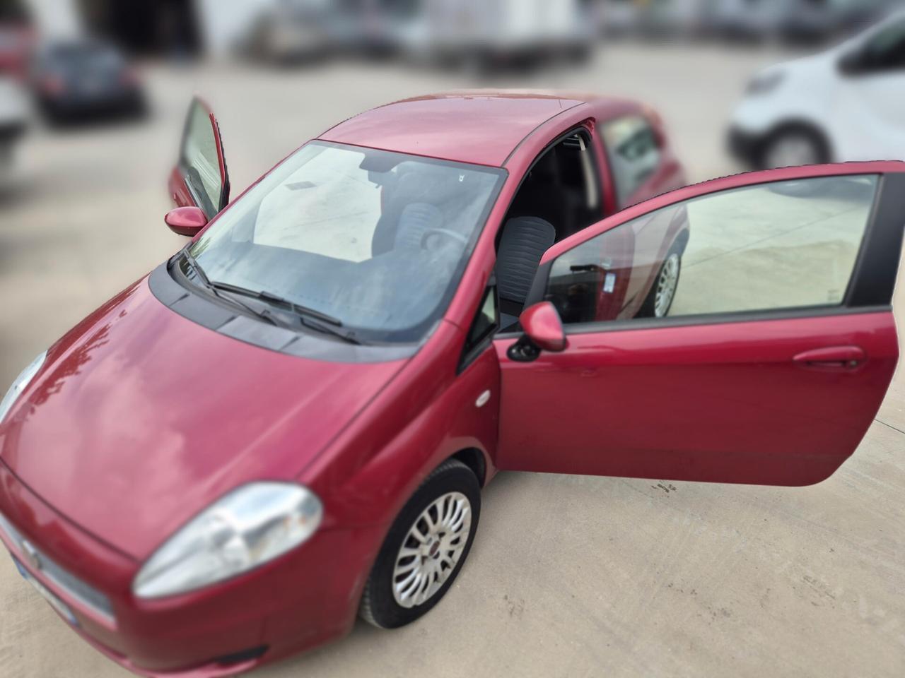Fiat Grande Punto 1.2 Active clima OK NEOPATENTATI