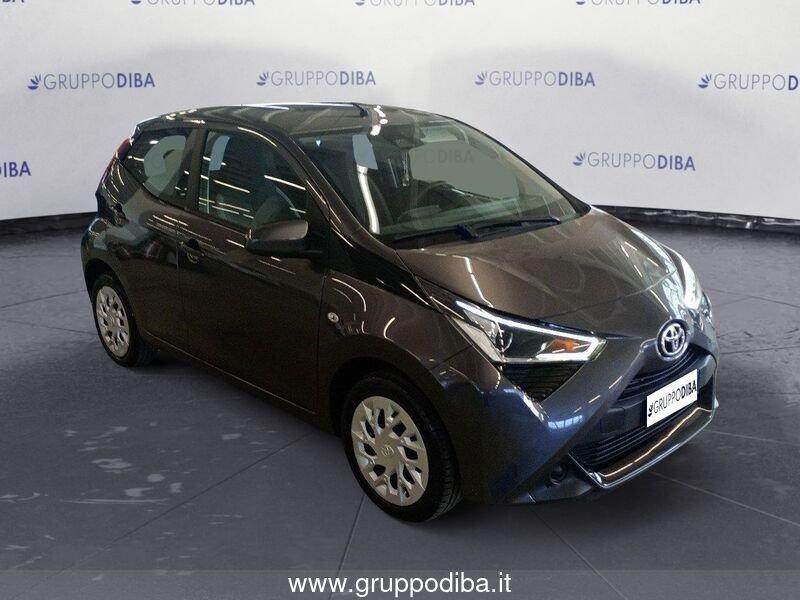 Toyota Aygo II 2018 5p 5p 1.0 x-play 72cv