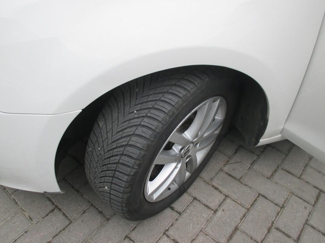 Volkswagen Golf 1.4 TSI 122CV 5p. Highline Per Neopatentati