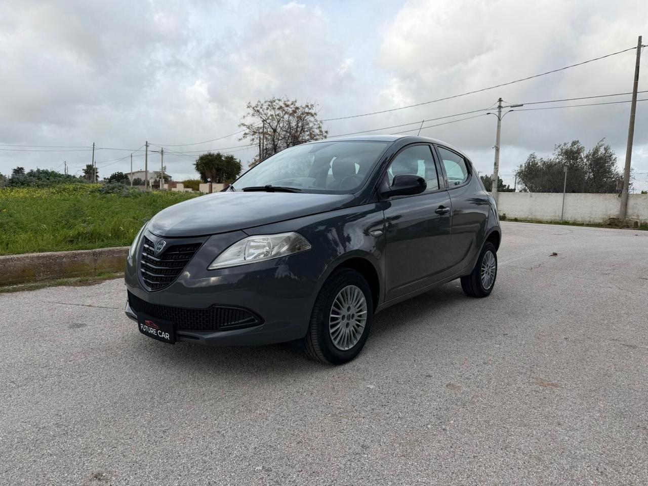 Lancia Ypsilon 0.9 TwinAir 85 CV 5 porte S&S Gold