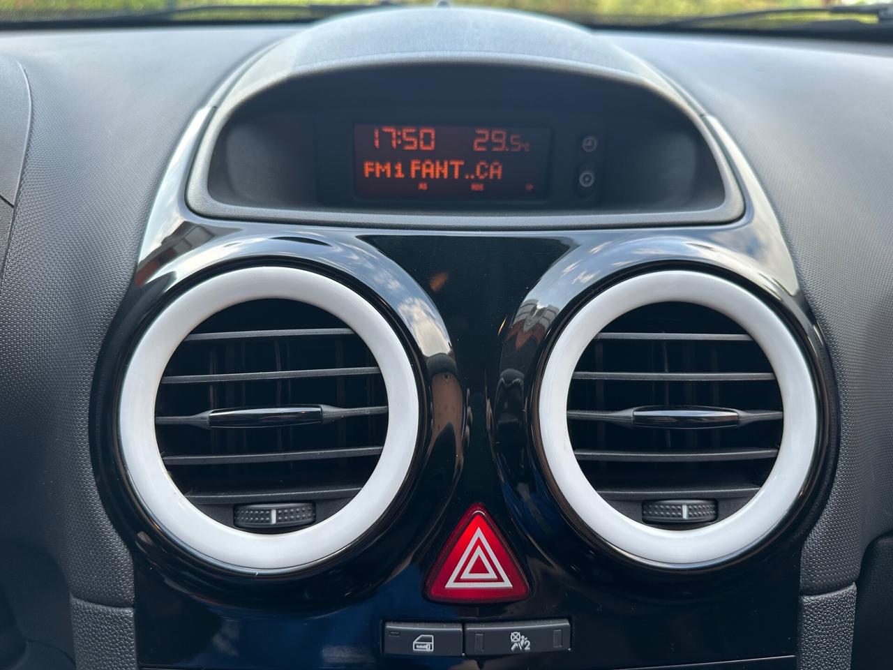 Opel Corsa 1.4 100cv OK NEOPATENTATO