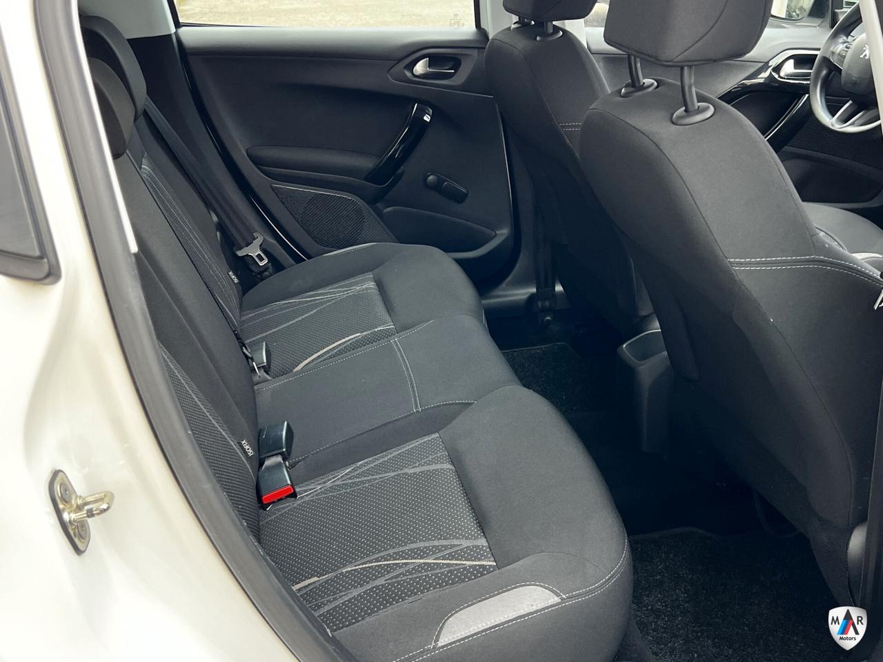 Peugeot 208 1.4 HDi 68 CV 5 porte Access