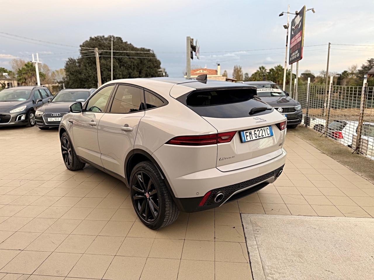 Jaguar E-Pace 2.0D 180 CV AWD aut. R-Dynamic HSE