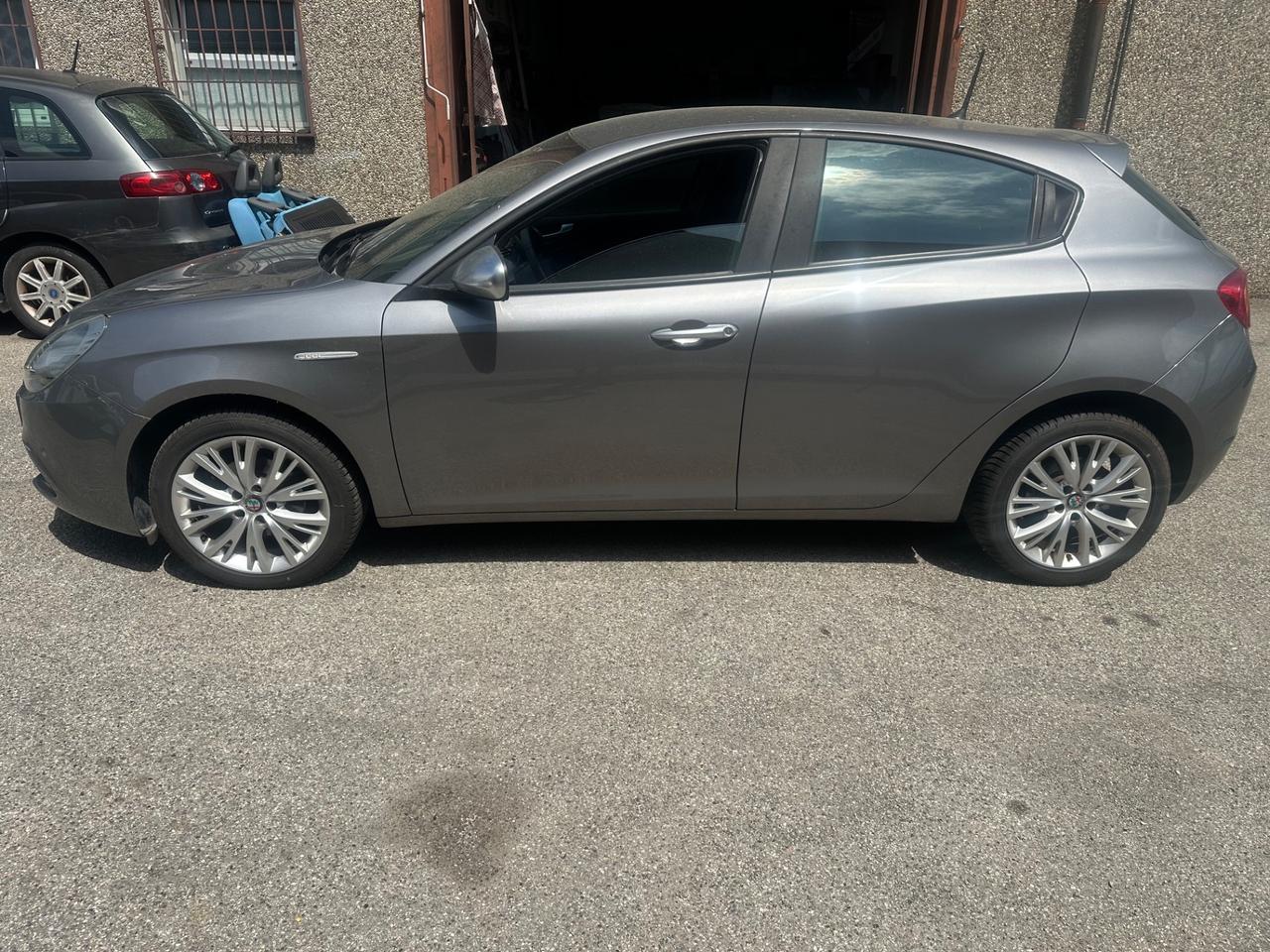 Alfa Romeo Giulietta 1.6 JTDm TCT 120 CV