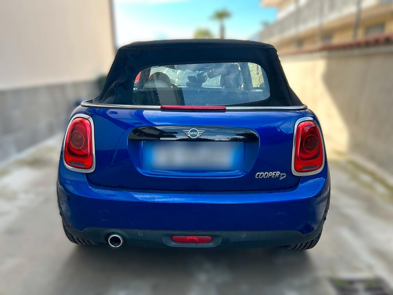 Mini Cooper D Cabrio 1.5 TD 115CV Aut. - 2019 Incidentata