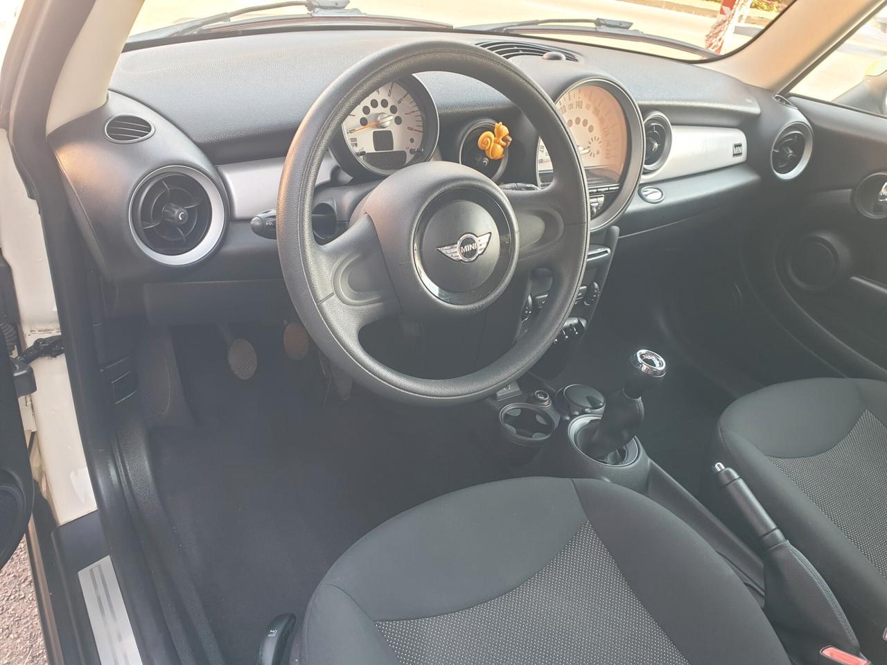Mini 1.6 16V One (55kW)