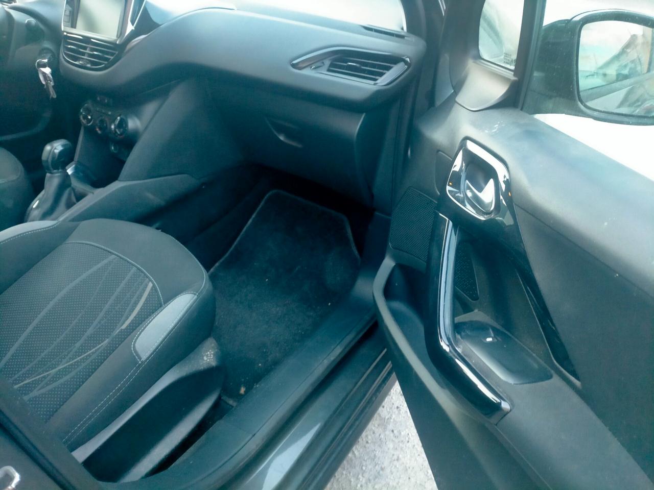 Peugeot 208 1.4 HDi 68 CV 3 porte Active