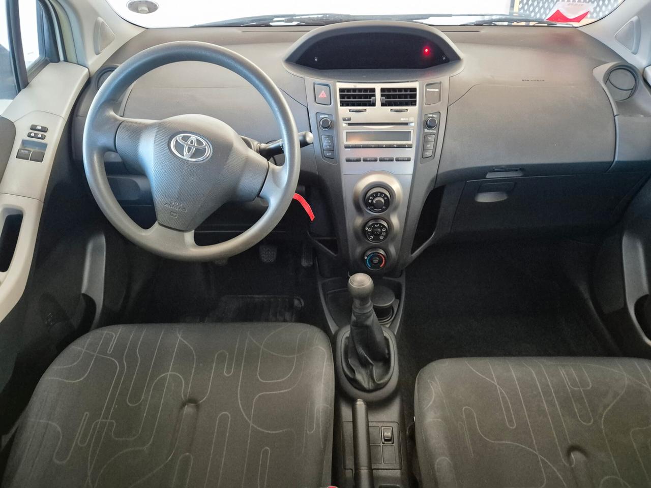 Toyota Yaris 1.0 5 porte Now
