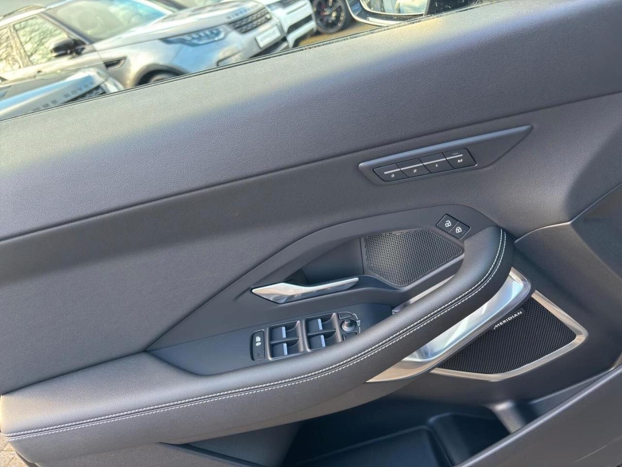 Jaguar E-Pace 2.0D I4 204 CV AWD Auto R-Dynamic SE