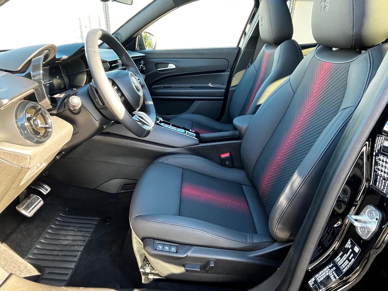 Alfa Romeo Junior Hybrid 145cv EDCT6 SPECIALE