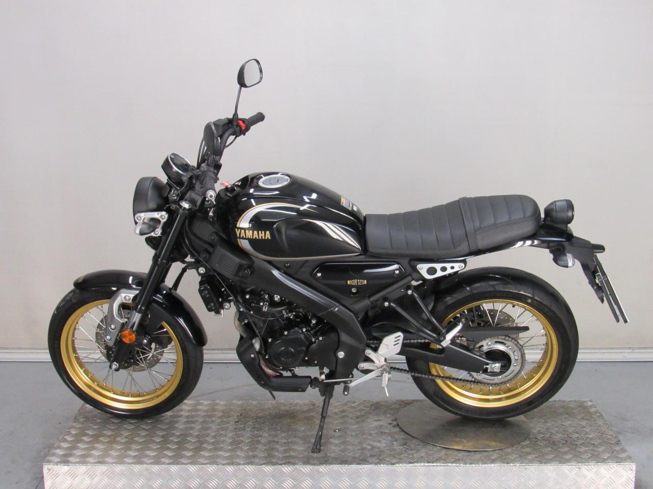 Yamaha XSR 125 ABS LEGACY 11 KW PATENTE A1/B