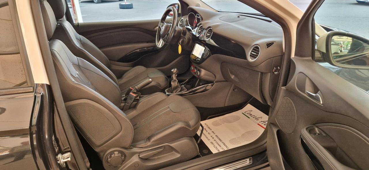 Opel Adam 1.4 87cv White Black Link