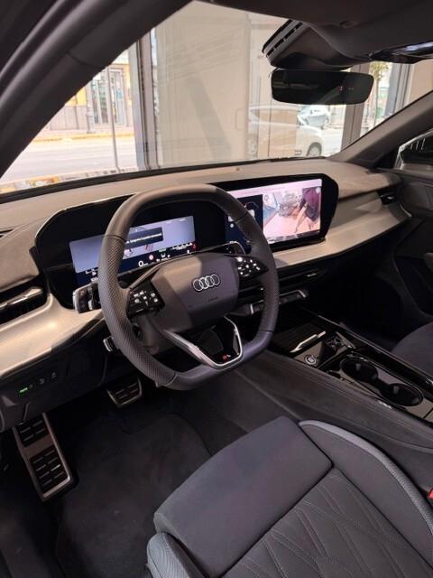 Audi Q3 Sportback Black line 35 TDI S-tronic NEW MODEL