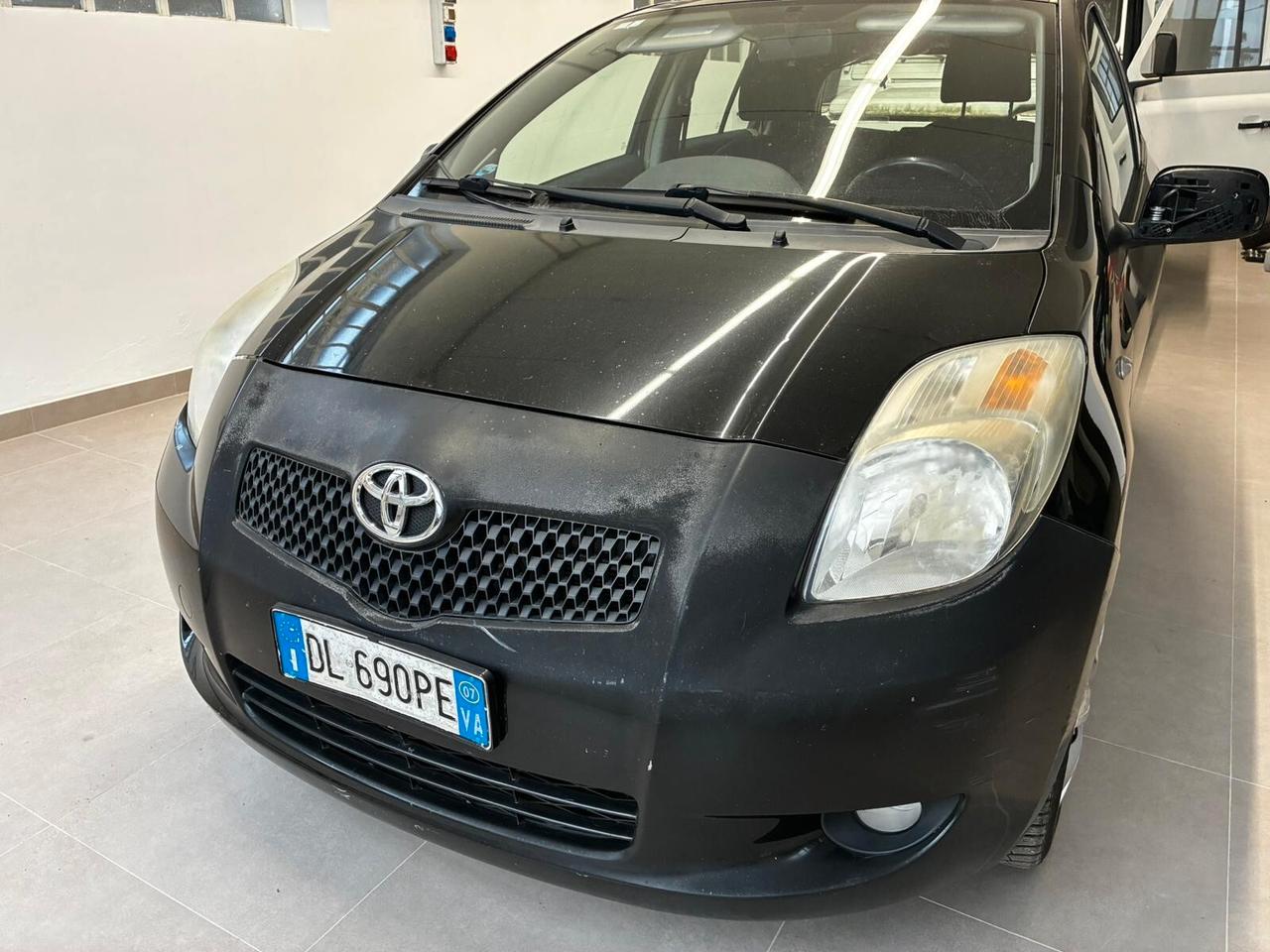 Toyota Yaris 1.3 BENZINA 5PORTE