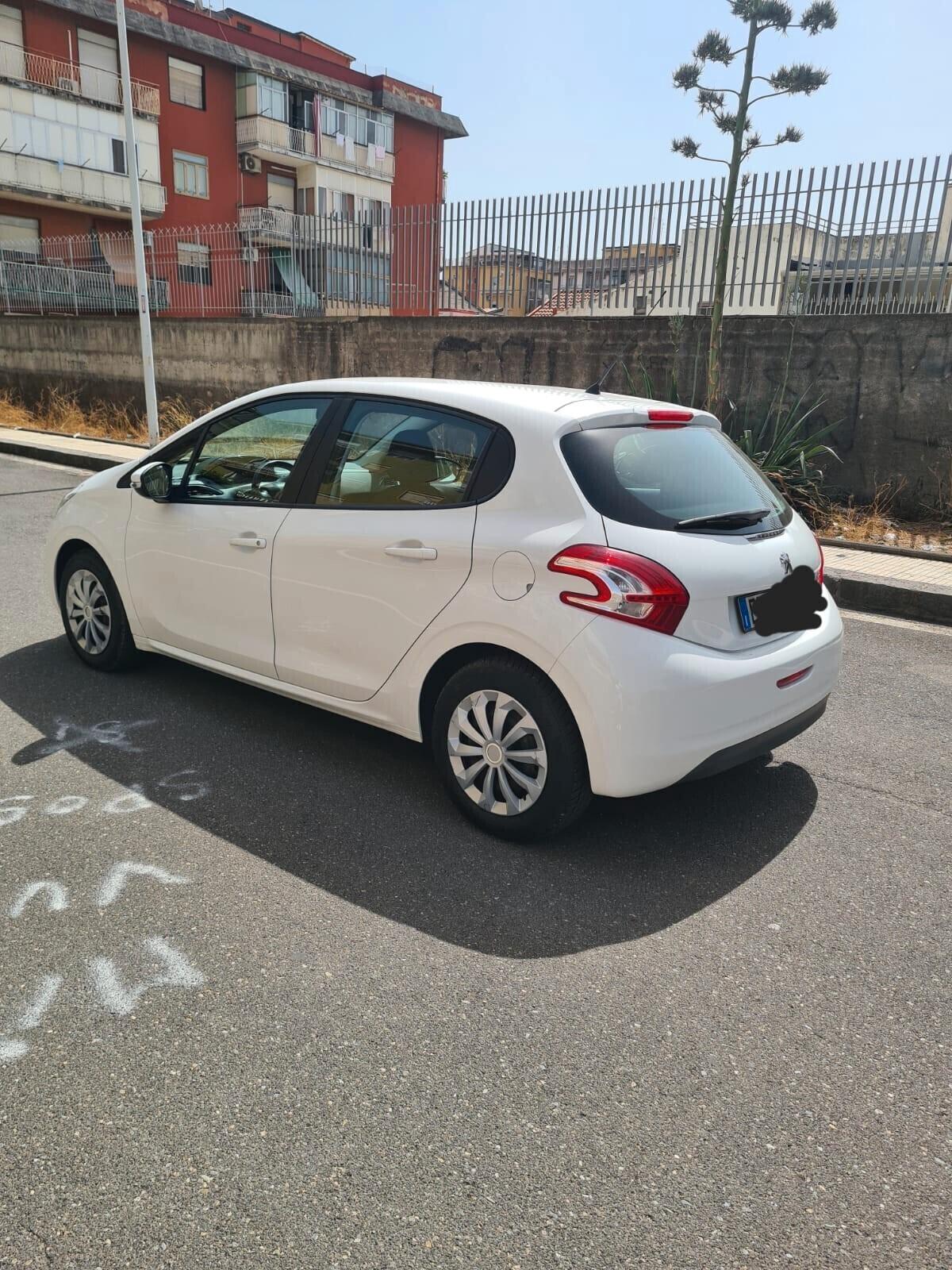 Peugeot 208 1.2 VTi 82 CV 5 porte Access