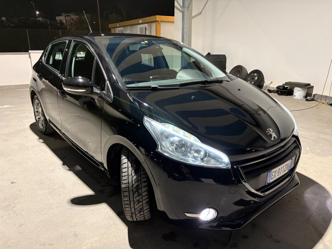 Peugeot 208 BlueHDi 120 S&S 5 porte Allure