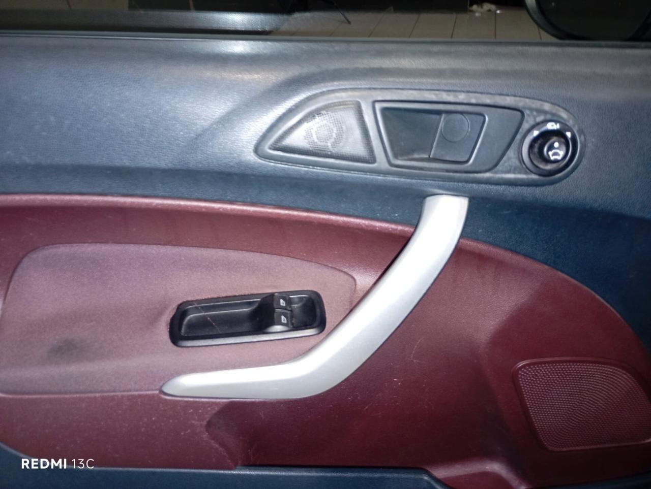 FORD FIESTA DEL 2010 1400 BENZINA GPL VALIDO FINO AL 2030