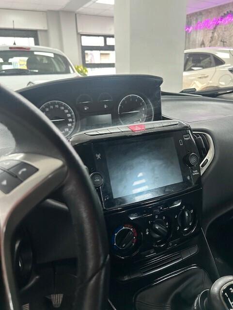 Lancia Ypsilon 1.0 FireFly 5 porte S&S Hybrid Gold