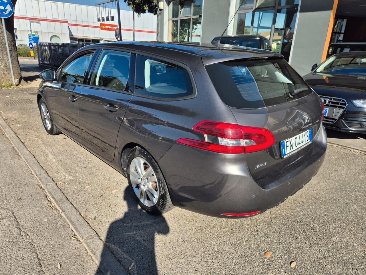 Peugeot 308 BlueHDi 130 S&S SW Allure
