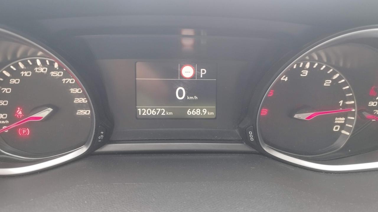Peugeot 308 BlueHDi 130 S&S EAT6 SW Allure