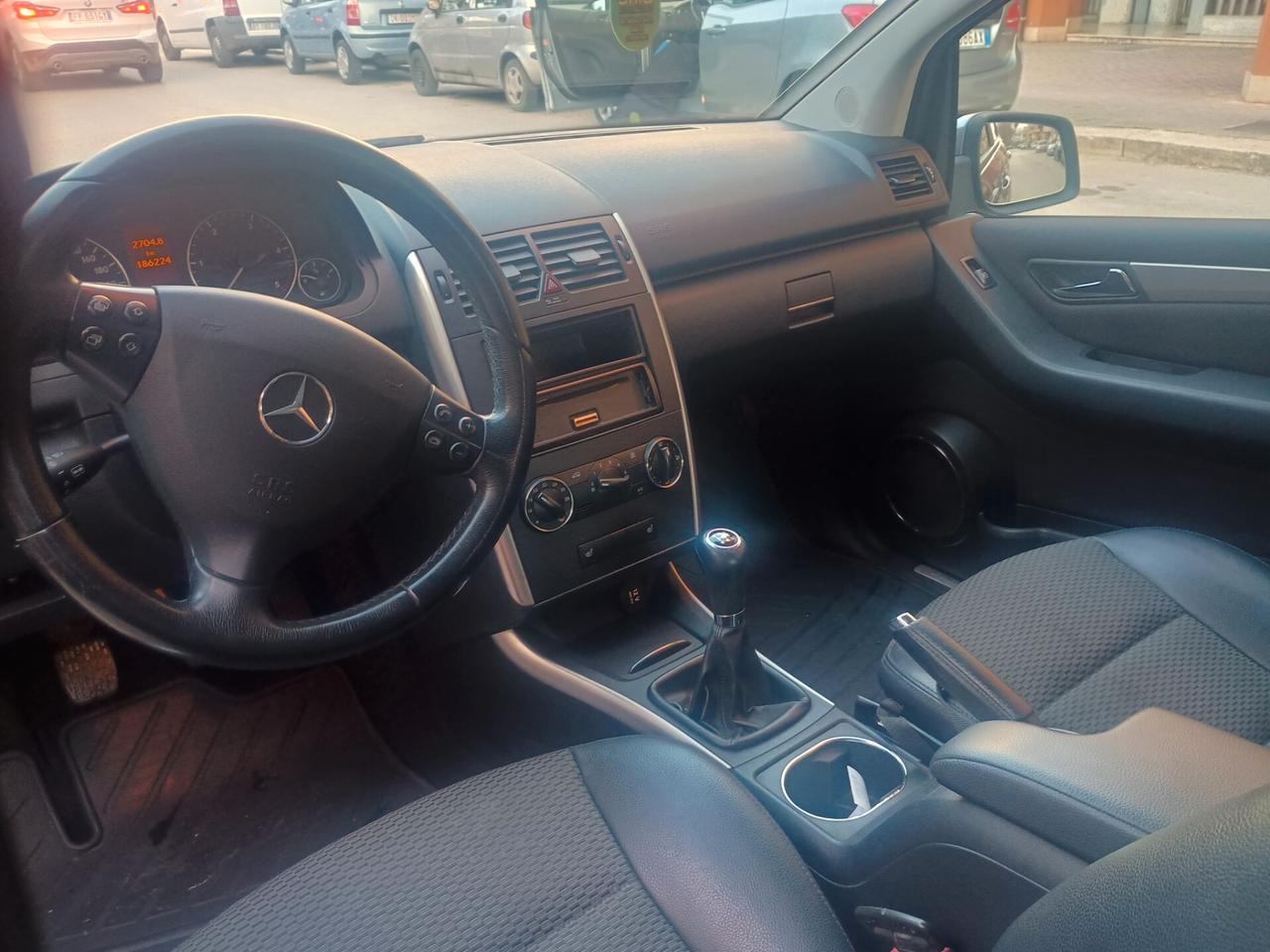 Mercedes-benz A 160 CDI BlueEFFICIENCY Executive