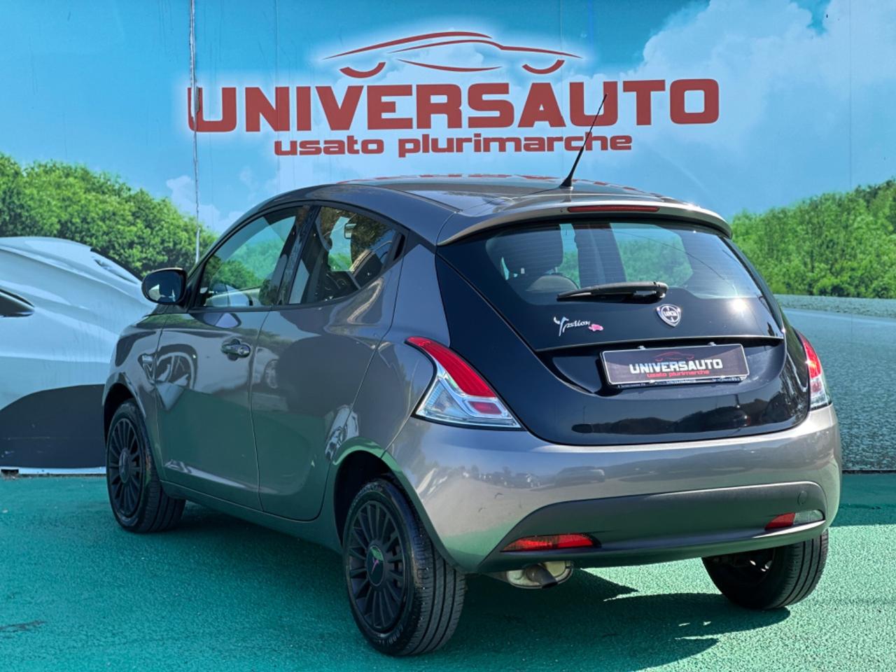 Lancia Ypsilon 1.3 MJT 95cv Elefantino 2013